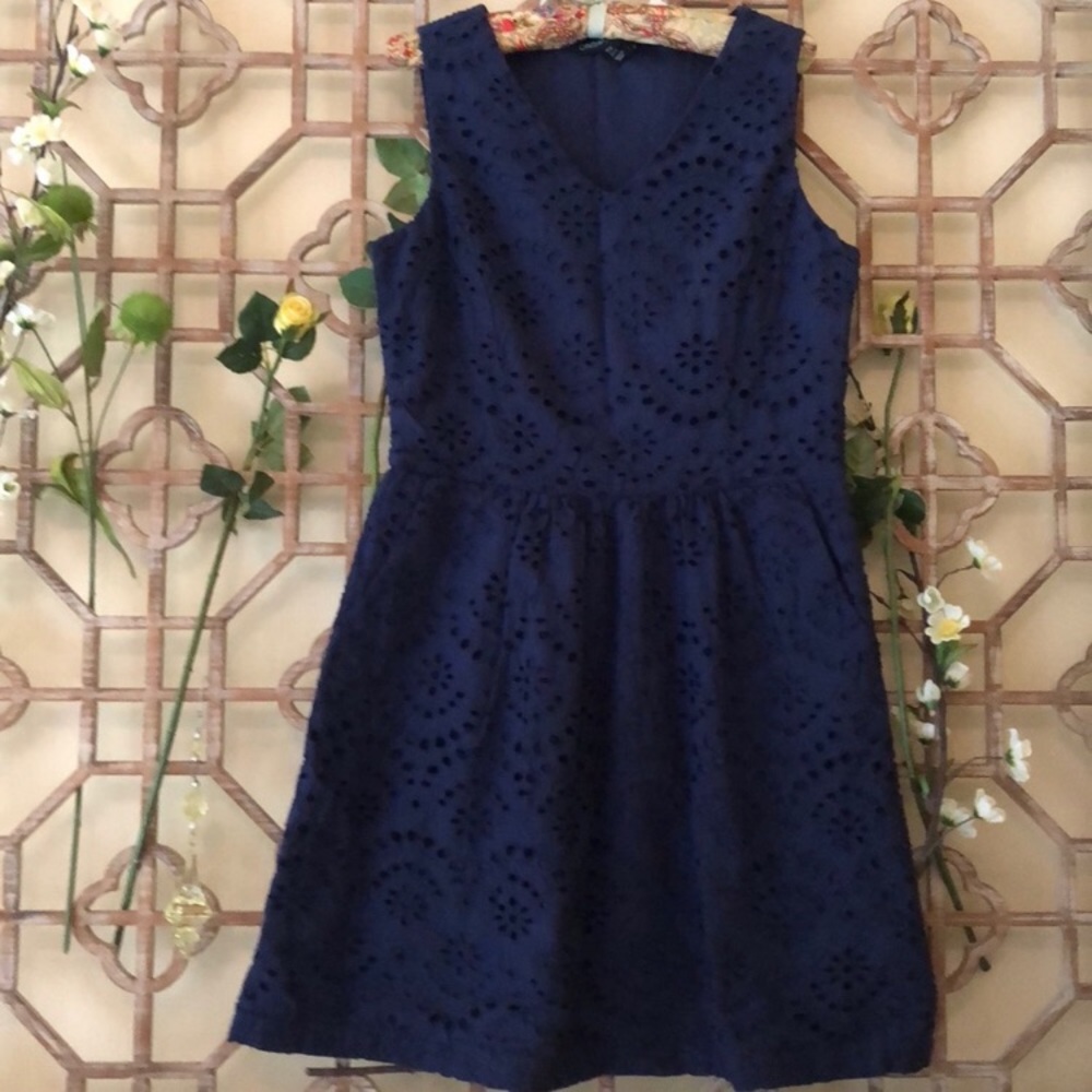 NWT Cynthia Rowley navy sleeveless eyelet dress